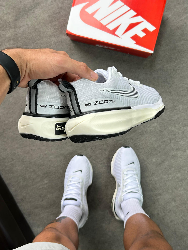 Tênis Zoom Invincible Run 3 PREMIUM - Conforto Imbatível (Frete Grátis)