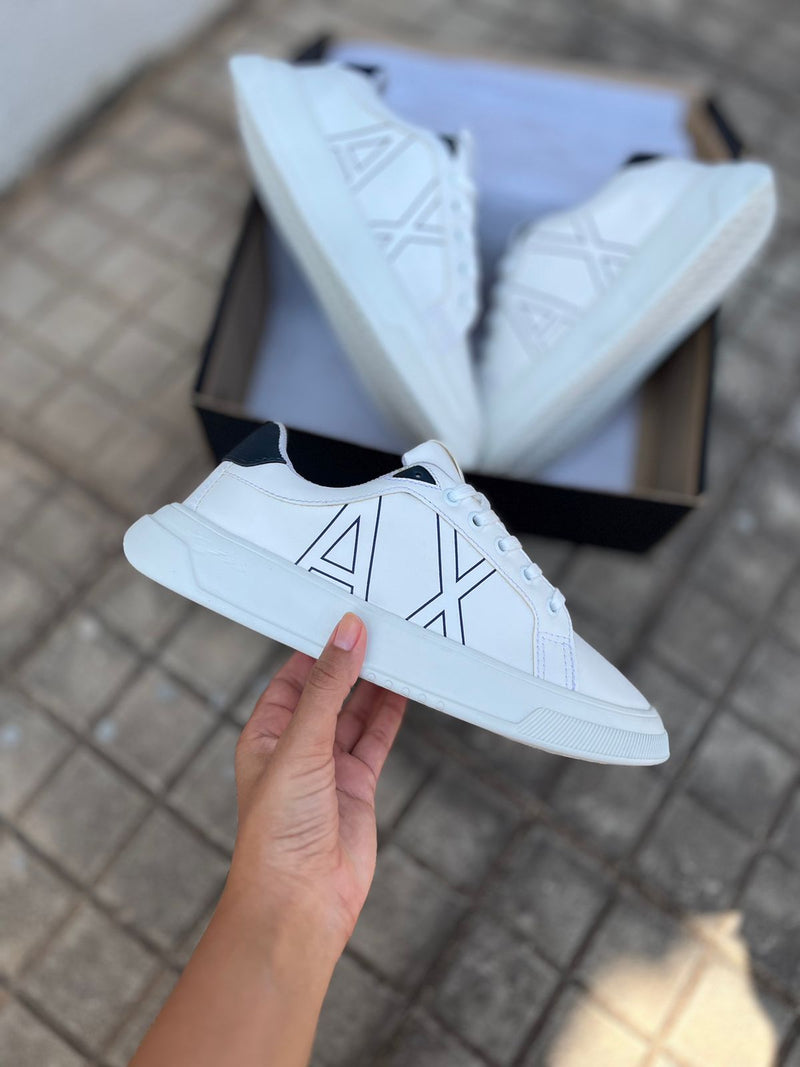 Tênis Designer Minimalista - Preto e Branco (Frete Grátis)