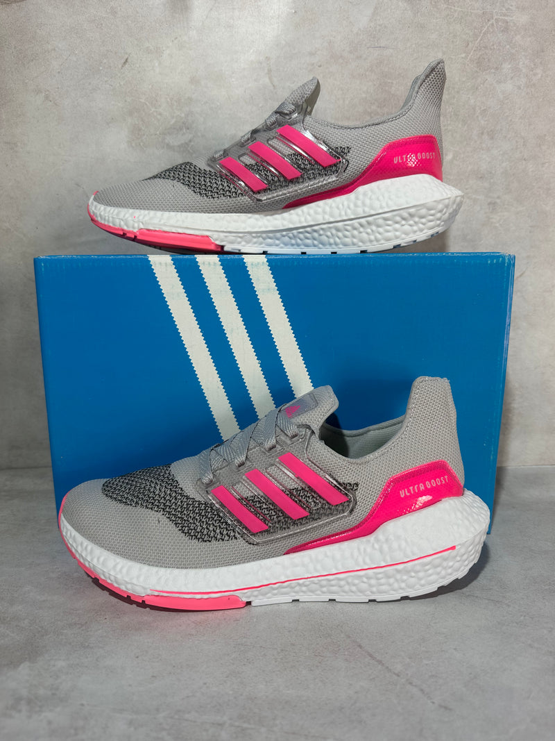 Tênis Ultraboost 21