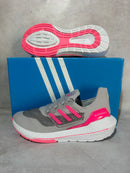 Tênis Ultraboost 21 - Performance e Estilo (Frete Grátis)