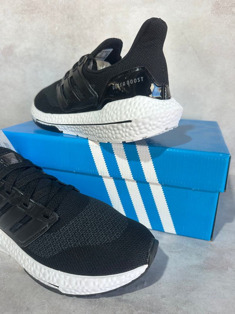Tênis Ultraboost 21 - Performance e Estilo (Frete Grátis)