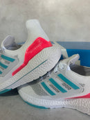 Tênis Ultraboost 21