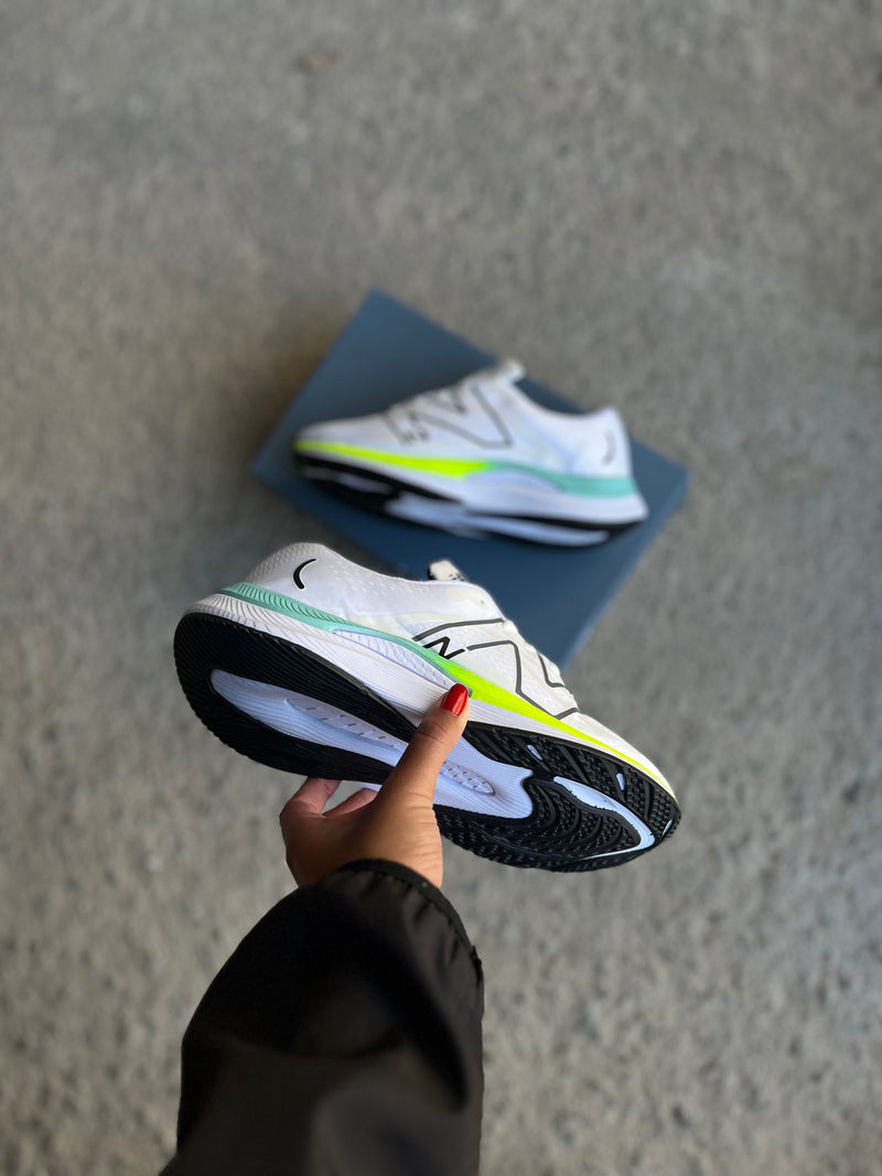 Tênis More V4 - Máximo Conforto (Frete Grátis)