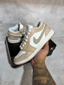 Tênis Air Jordan Low Premium - Bege e Branco Off-white (Frete Grátis)