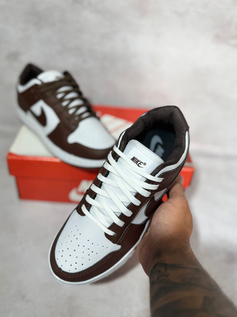 Tênis Dunk Low Pro SB - Marrom e Branco (Frete Grátis)