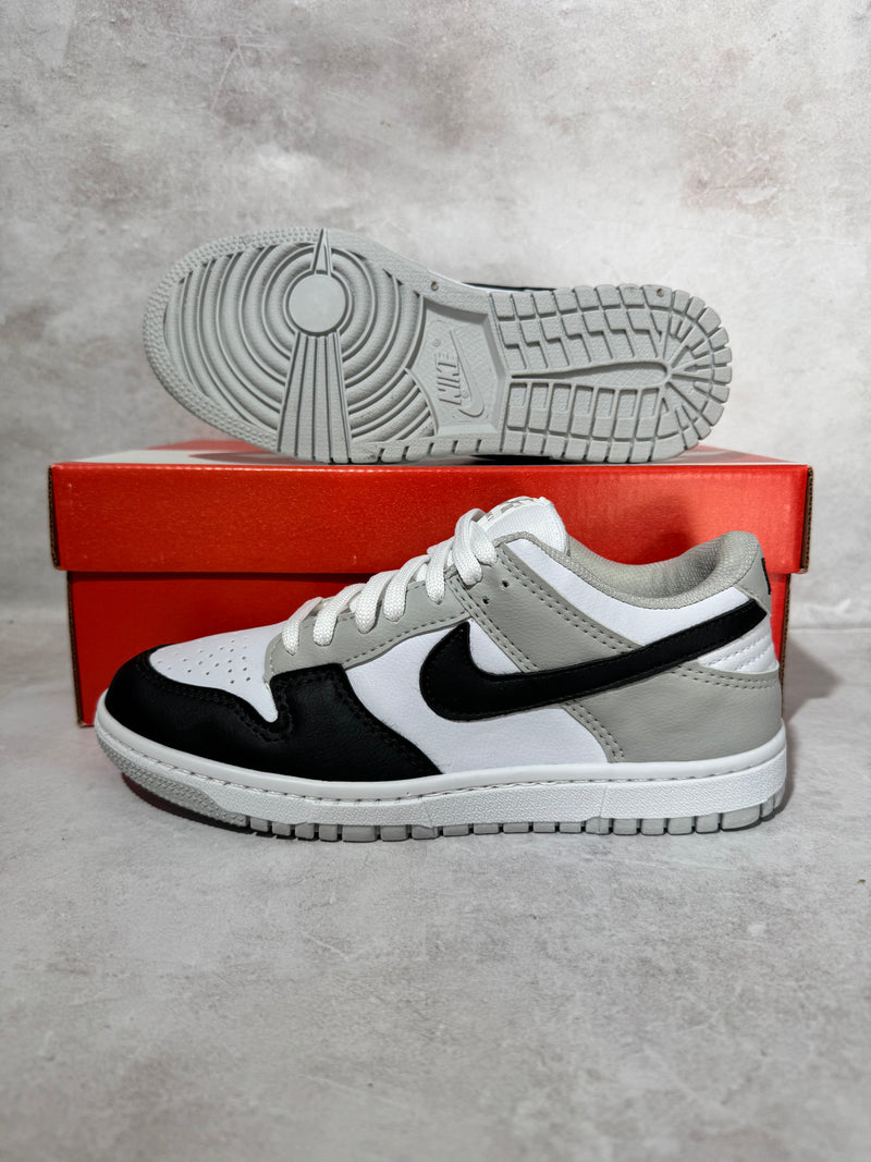 Tênis Dunk Low Pro SB - Combinação Clássica (Frete Grátis)