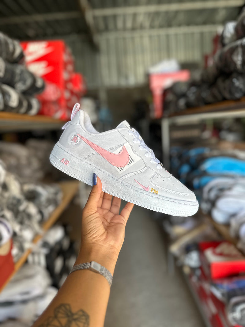Tênis Air Force Off Cano Baixo - Branco com Rosa