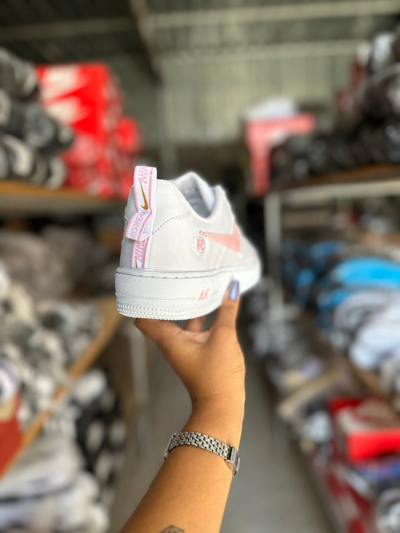 Tênis Air Force Off Cano Baixo - Branco com Rosa