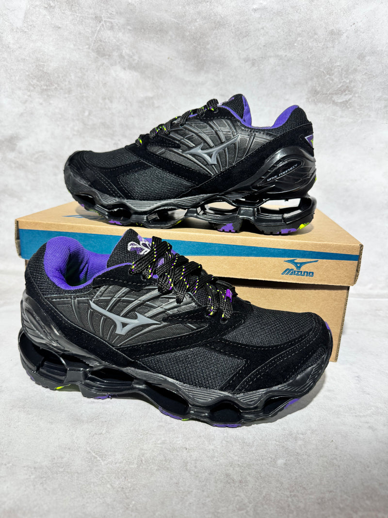 Tênis Flor de Lótus - Bege e Preto (Frete Grátis)