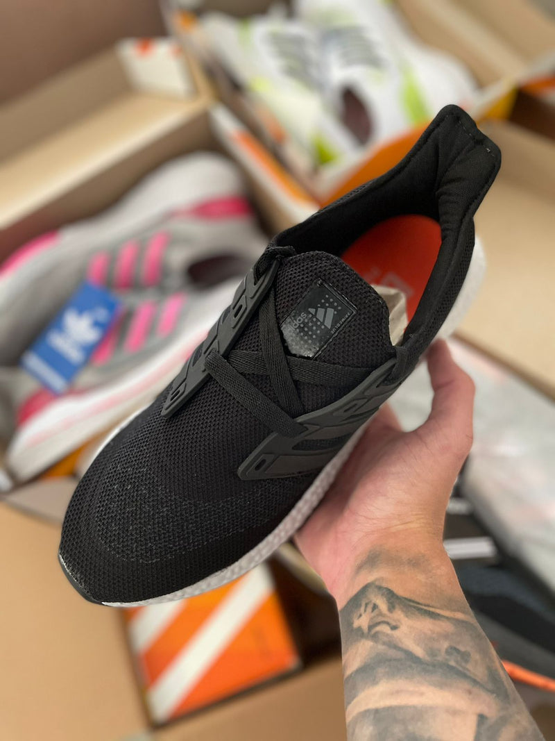 Tênis Ultraboost 21 - Performance e Estilo (Frete Grátis)