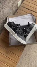 Tênis Designer Minimalista - Preto e Branco (Frete Grátis)